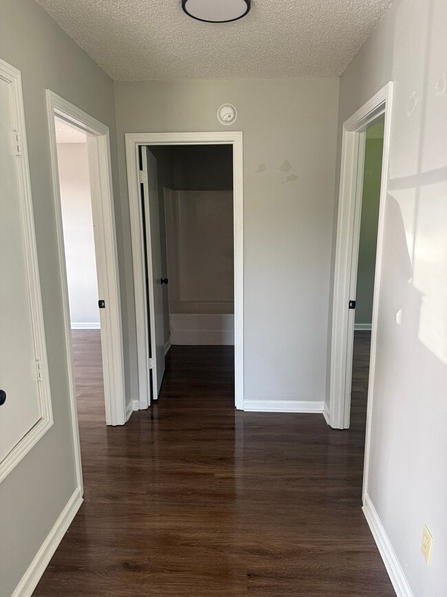 108 N Bond Ave Unit 1