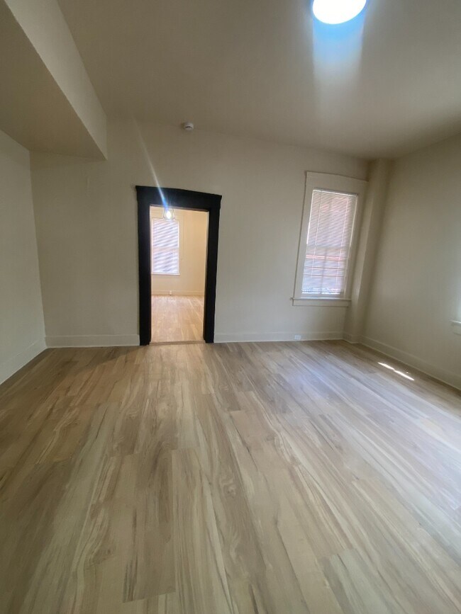 Photo - 2209 Shenandoah Ave Unit 2F