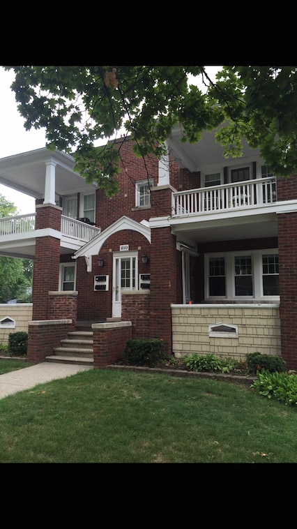 Building Photo - 210 S Laurel St Unit 3