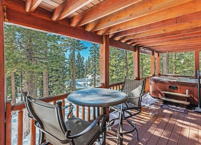 Photo - Charming Mountain Home