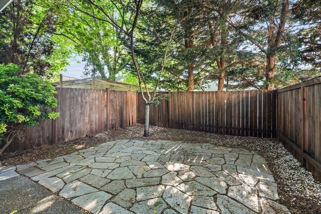 Photo - 11710 Greenwood Ave N