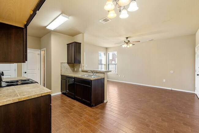 Photo - Available Now! Beautiful 3 Bedroom, 2.5 Ba...