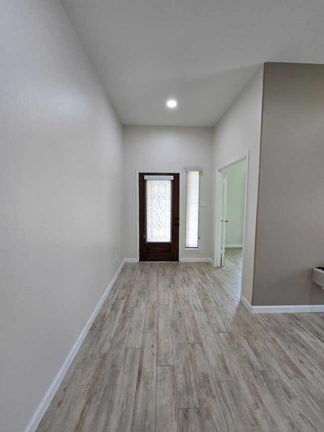 Photo - 1814 Midnight Ln