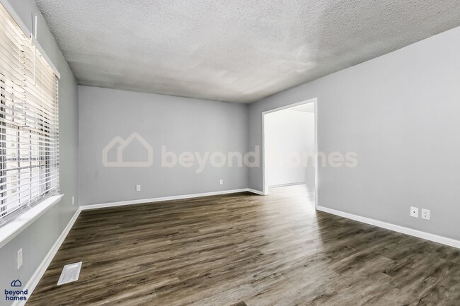 Photo - Beautifully Modernized Home with 3 bedroom / 2 full bath and 1,846 sq feet of space!