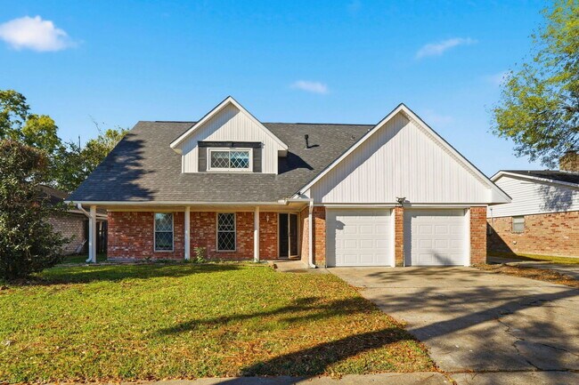 Building Photo - 2518 Henderson Ln