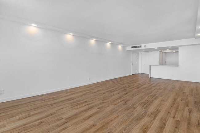 Photo - 2400 Presidential Way Condo Unit 9010