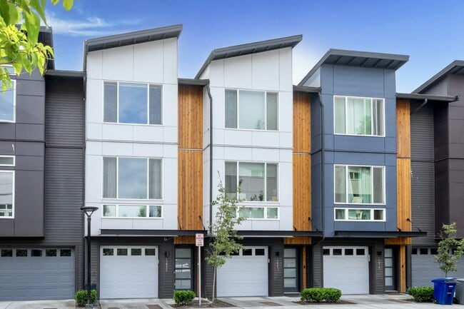 Building Photo - 13955 NE 15th Ct Rental
