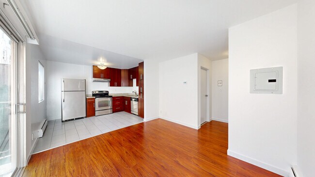 Photo - 753 Green St Unit 1E