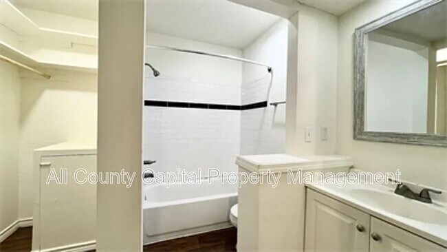 Building Photo - 4500 Witham Ln Unit 103 Rental