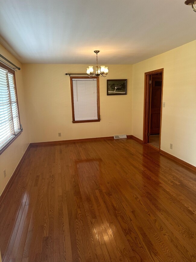 Photo - 2835 Anderson Hwy