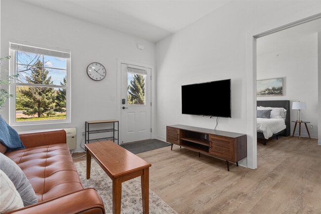 Photo - Fox Flats-Fully Furnished with Private Garage