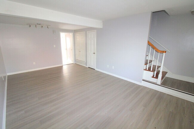 Photo - (MOVE-IN SPECIAL!) Renovated 2 Bedroom Tow...