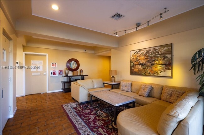 Photo - 1600 SE 15th St Unit 601