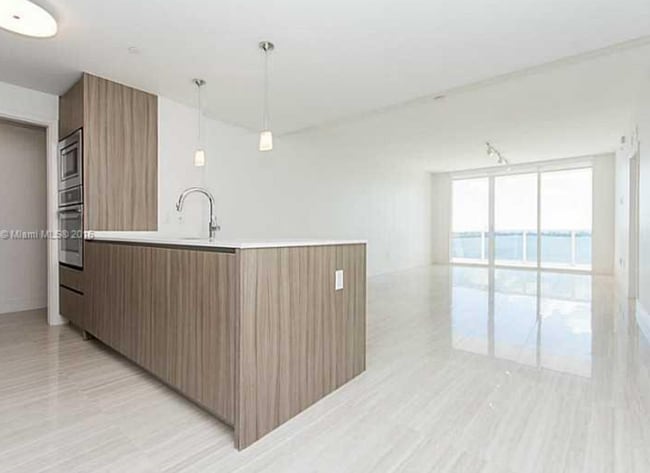 Photo - Beautiful 3 bedroom Apt at Bay House