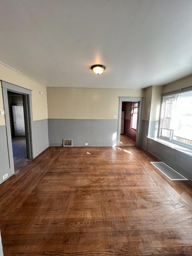 Photo - 1946 Gratiot Ave