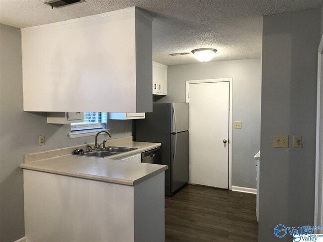 Photo - 104 Woodlawn Dr