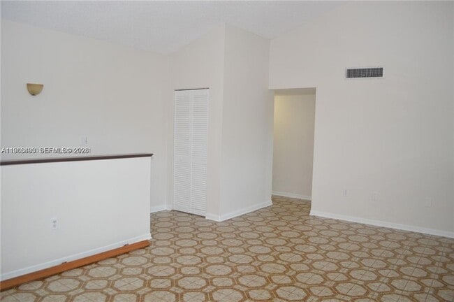 Photo - 10221 Fontainebleau Blvd Unit 203