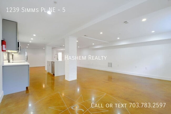 Photo - 1239 Simms Pl NE