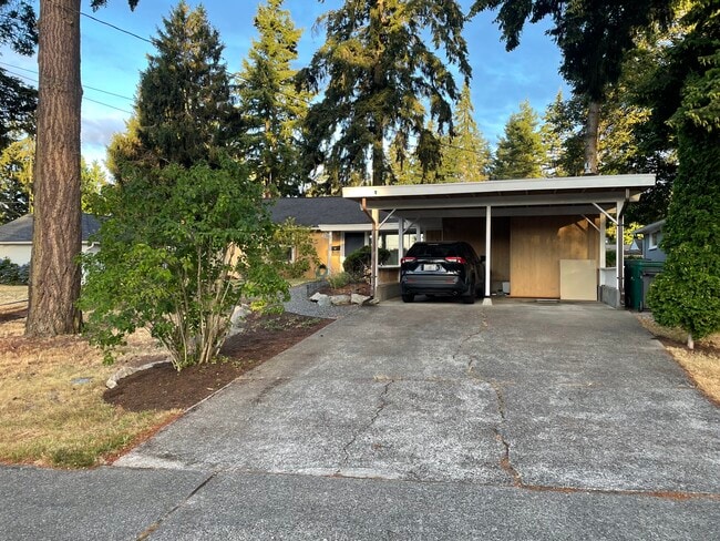 Building Photo - 22908 54th Ave W Unit Mountlake Terrace
