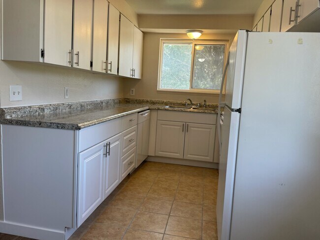 Photo - Kennewick 4-Plex Unit B