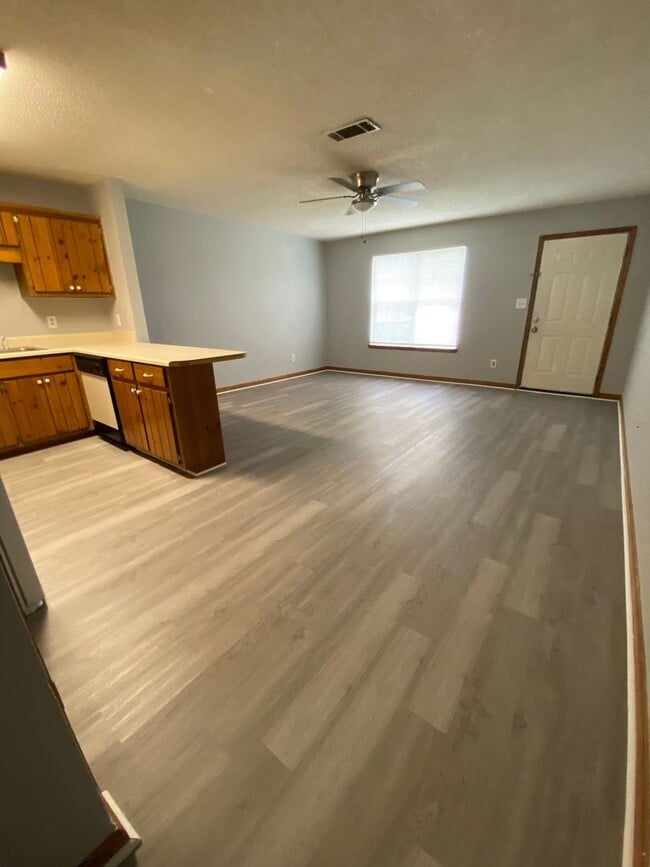 Photo - 140 Winding Way Unit 140 C WW