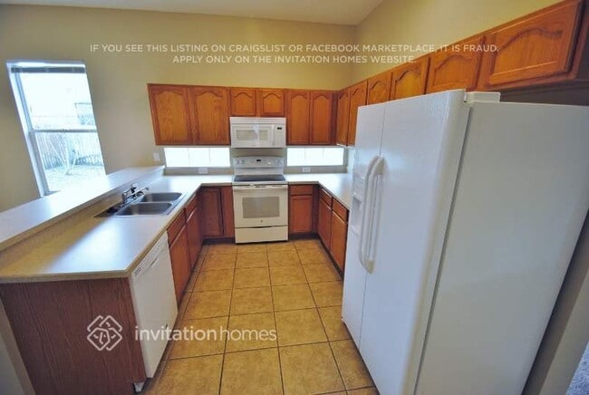 Photo - 400 Oak Springs Ct