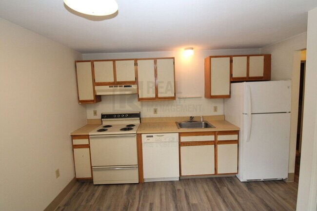 Photo - 28 Ivy Ln Unit 4