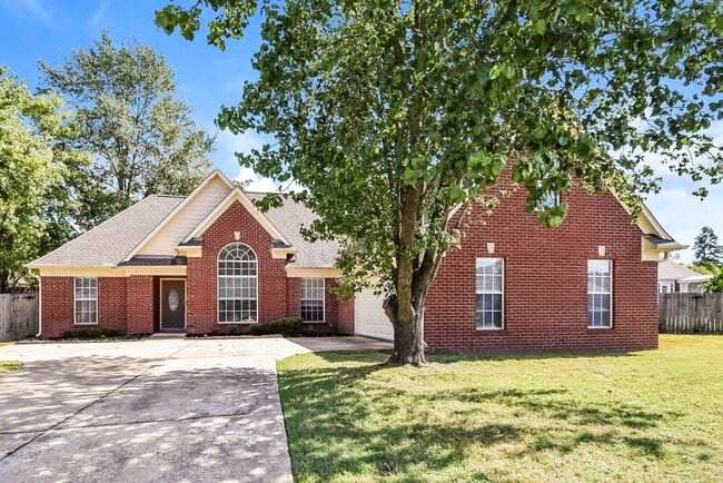 Building Photo - 1928 Winners Circle Cove Rental