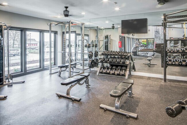 Grandview Apartments - Fitness Center 4