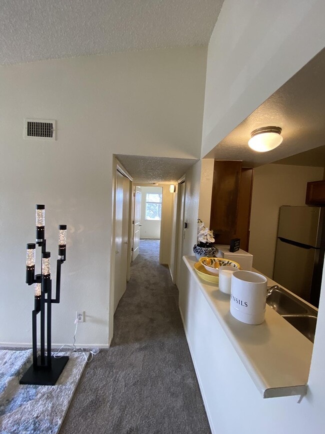 Photo - 1094 S Dearborn St Apartment