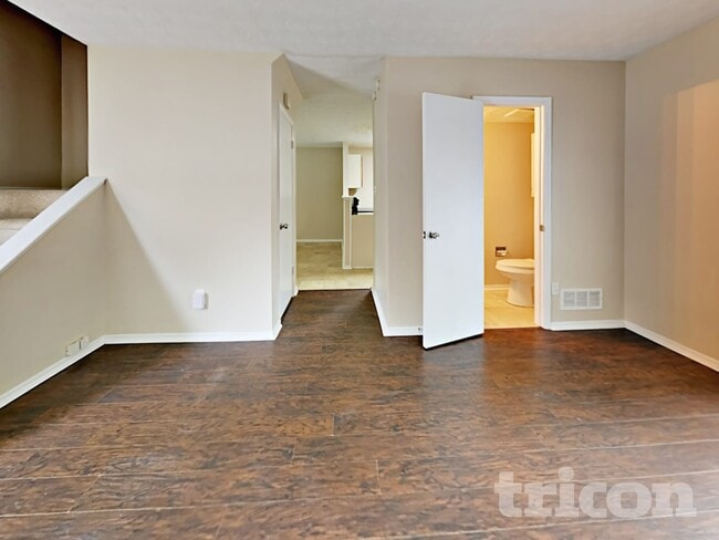 Photo - 3326 Newbury Rd