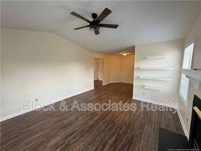 Photo - 300 Waterdown Dr