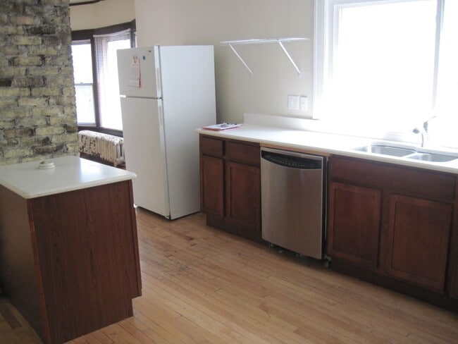 Photo - 2417 N Cramer St Unit Lower