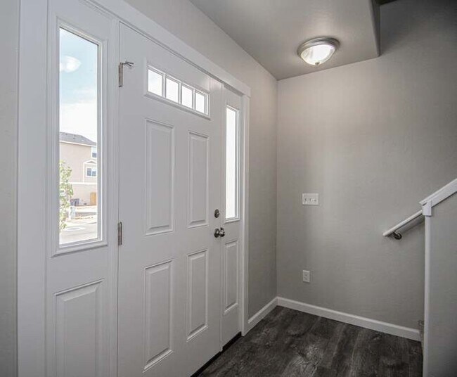 Photo - 7800 Jacqueline Way