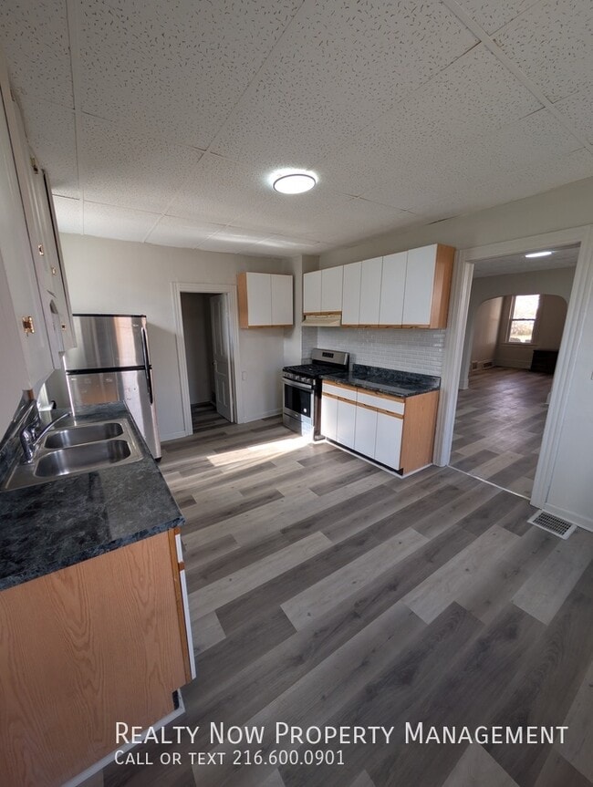 Photo - 7501 Berry Ave Unit 1