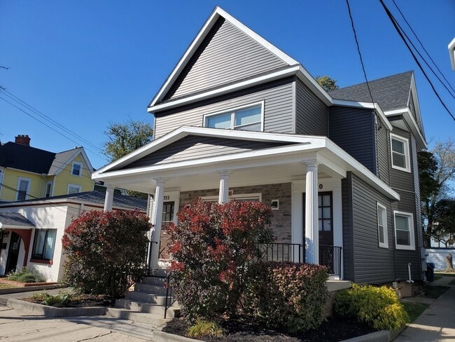 Photo - 330 W 8th St Townhome