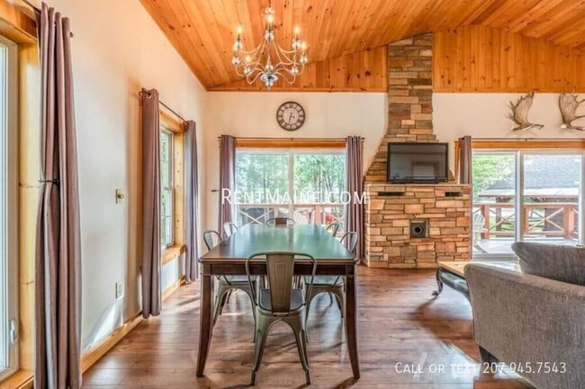 Photo - 10 Sand Beach Ln