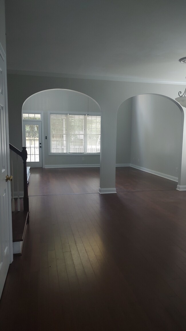 Photo - 1715 Cranbrook Dr