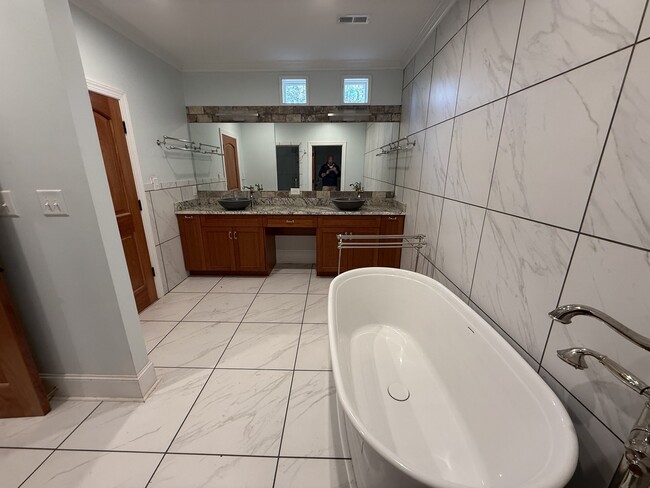 Photo - 600 Stonewall Jackson Trail