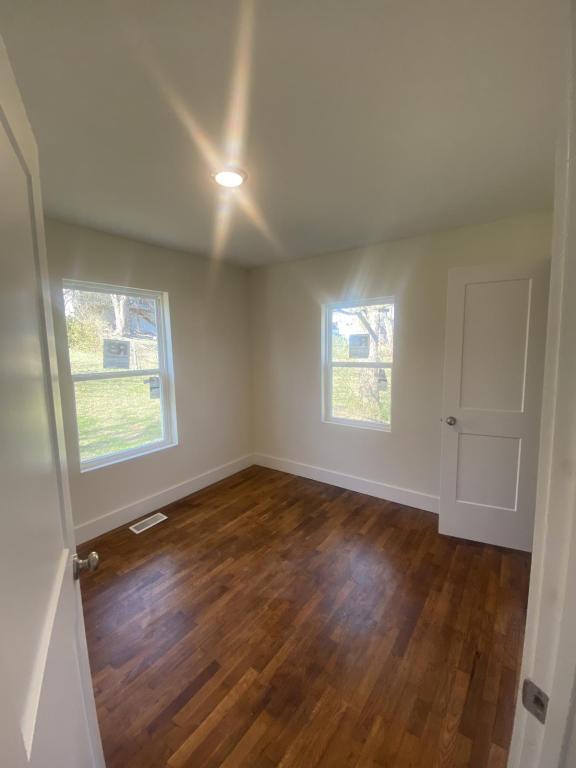 Photo - 2413 Webster Ct