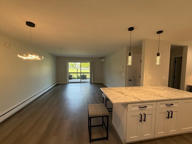 Photo - 2222 S Goebbert Rd Unidad 157 Rental