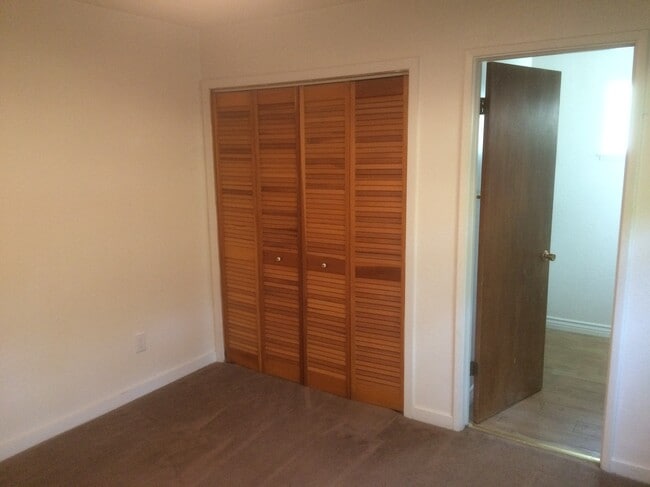 Photo - 540 La Tierra Dr Unit Apartment