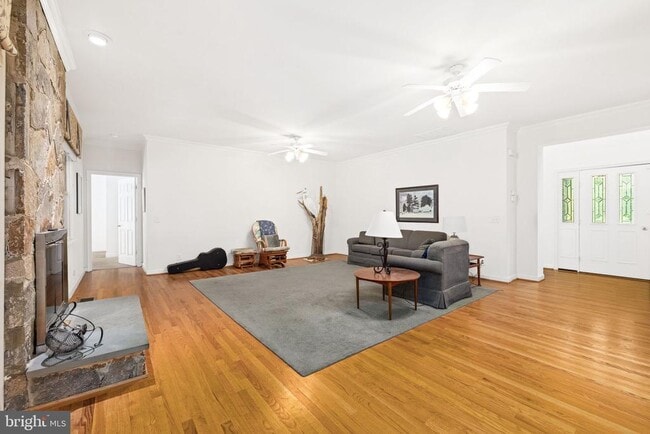 Photo - 10 Piper Pl