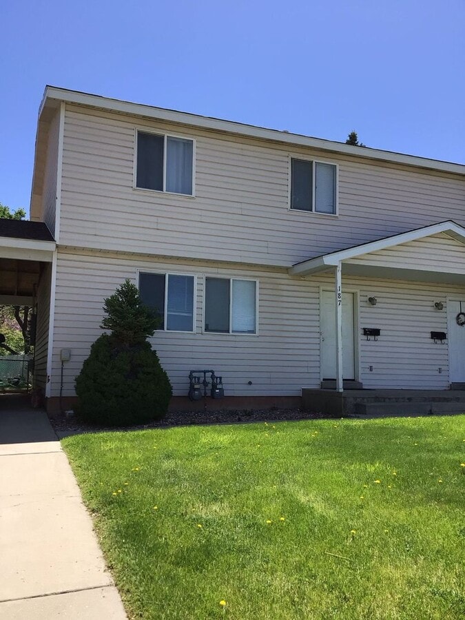 Charming Duplex - Charming Duplex
