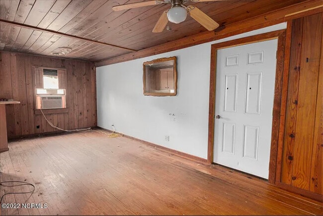 Photo - 1707 Frank Ave