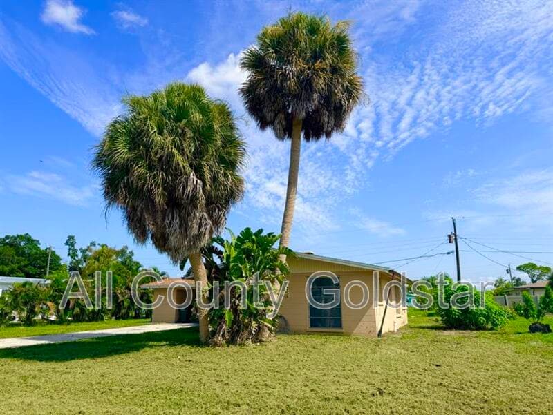 Photo - 412 Palm Creek Dr