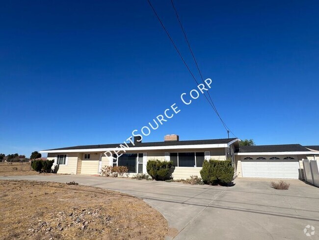 Building Photo - 3 Bedroom Home For Rent in Palmdale