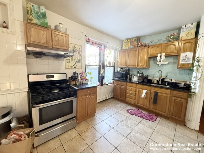 Photo - 60 Empire St Unit 1