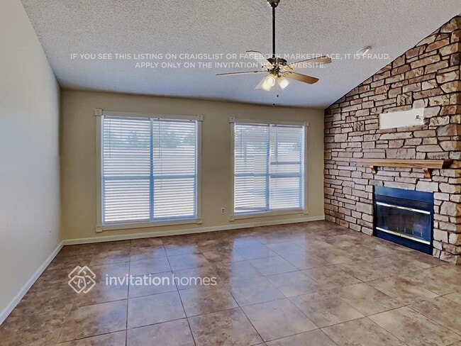 2500 N Cholla St