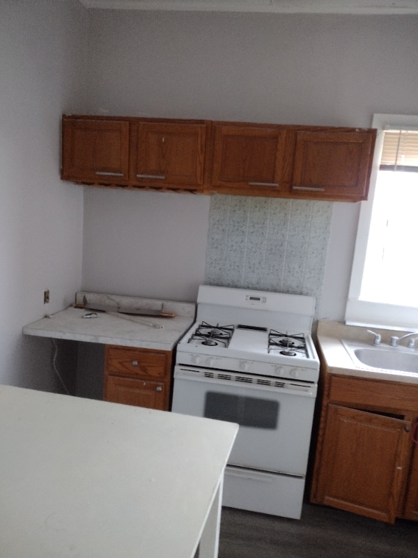 613 3rd Ave Unit 613 3rd ave